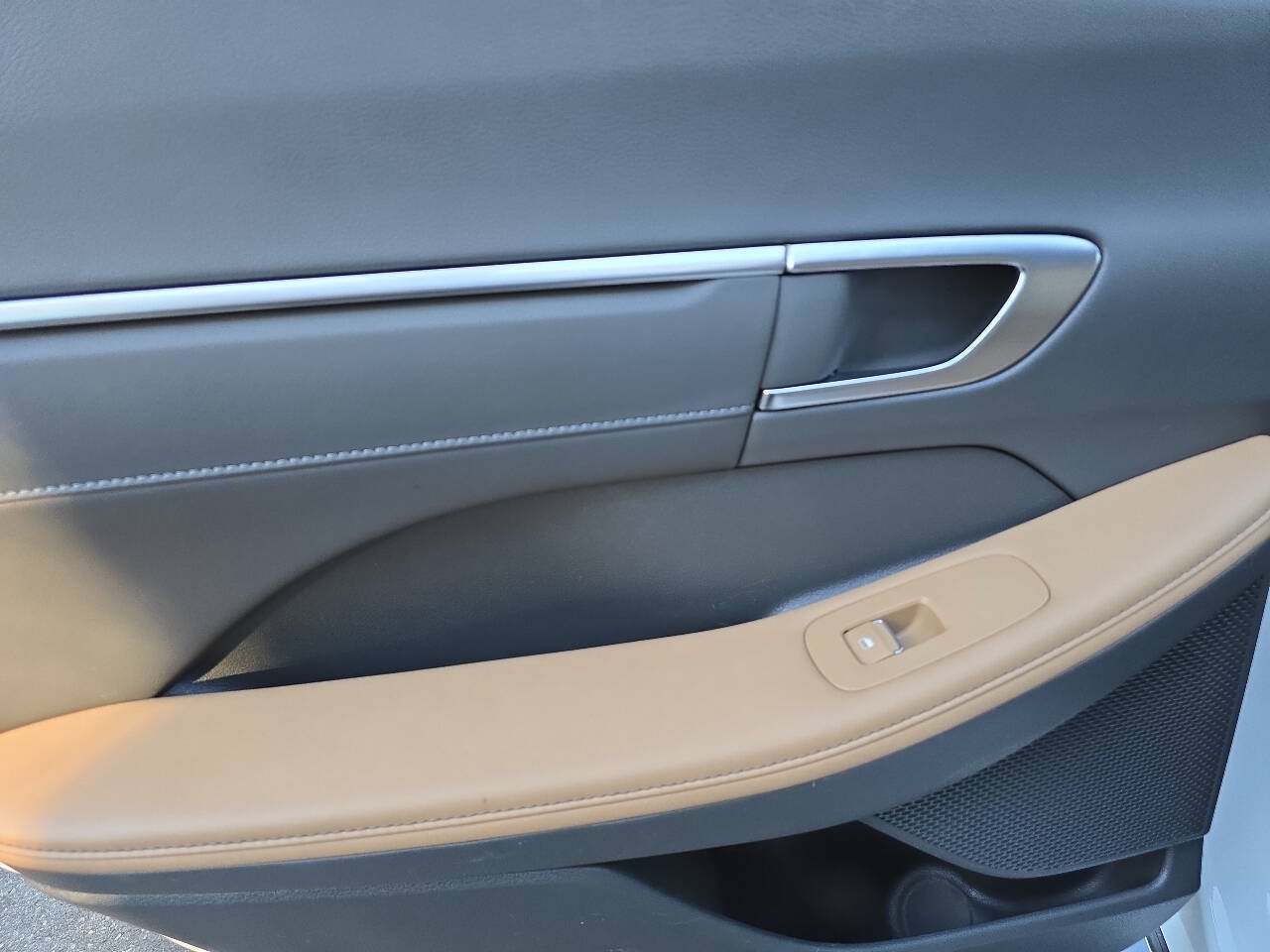Used 2021 Hyundai Sonata Limited FWD image 8