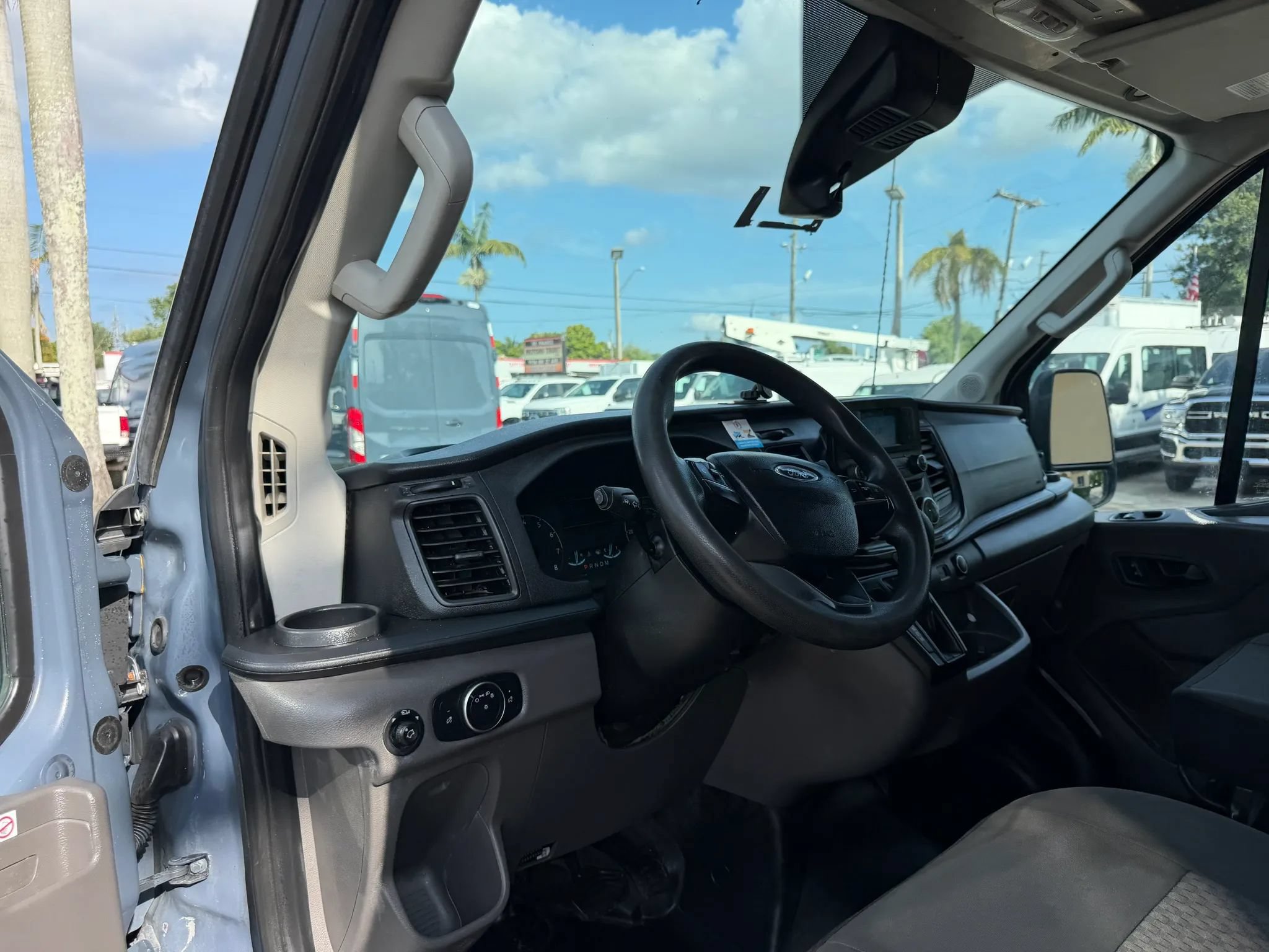 Used 2020 Ford Transit 250 148 High Roof Extended RWD image 11