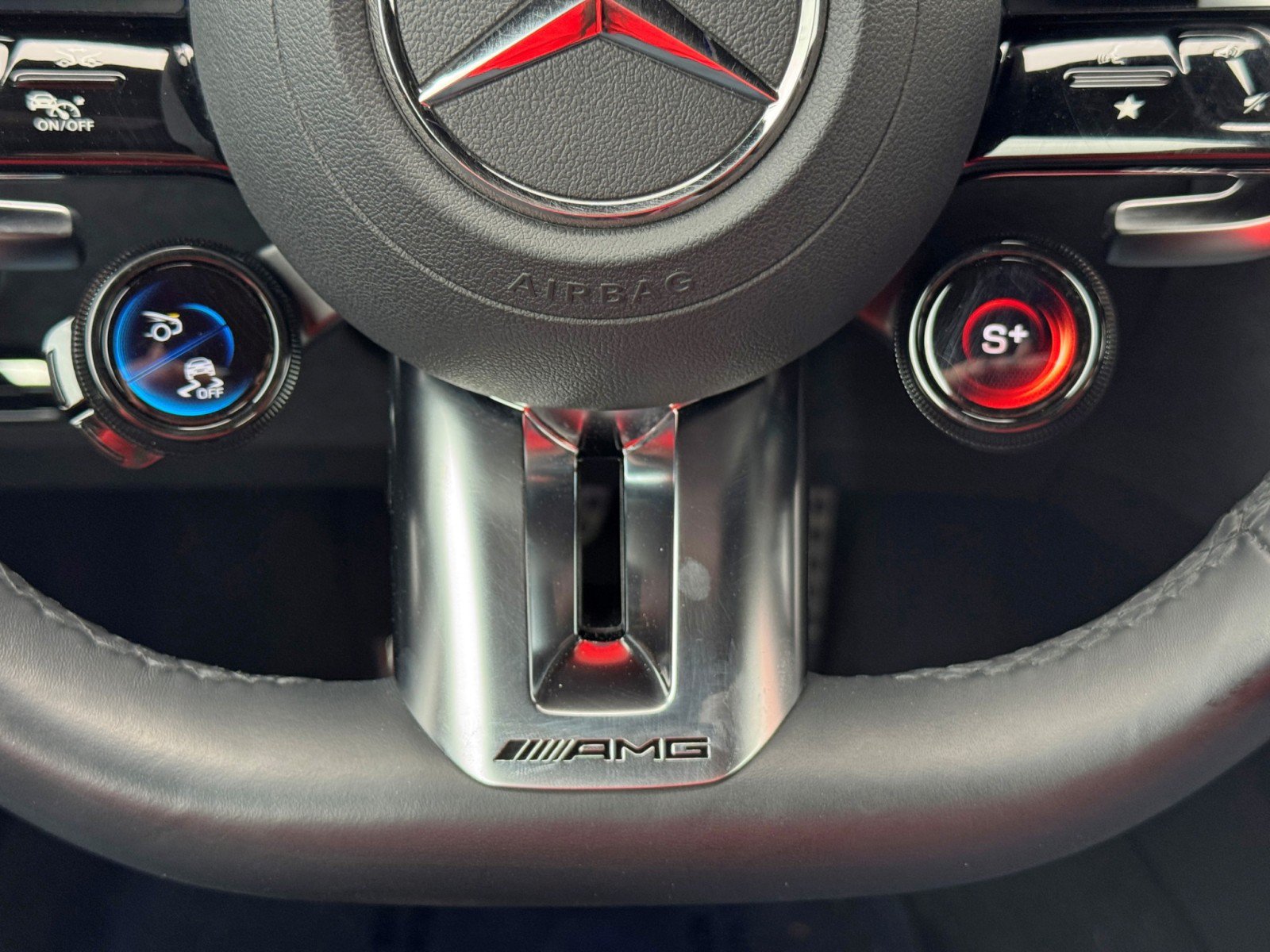 Used 2025 Mercedes-Benz SL 63 AMG S e Performance 4MATIC image 25