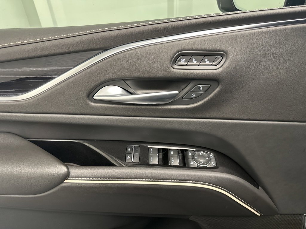 Used 2021 Cadillac Escalade Sport w/ LPO, Illumination Package image 18