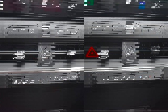 New 2025 Kia K4 LXS image 24