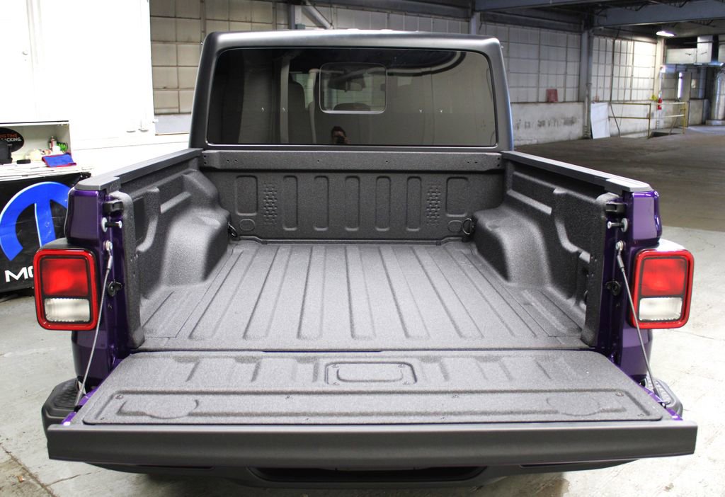 New 2026 Jeep Gladiator Sport image 28