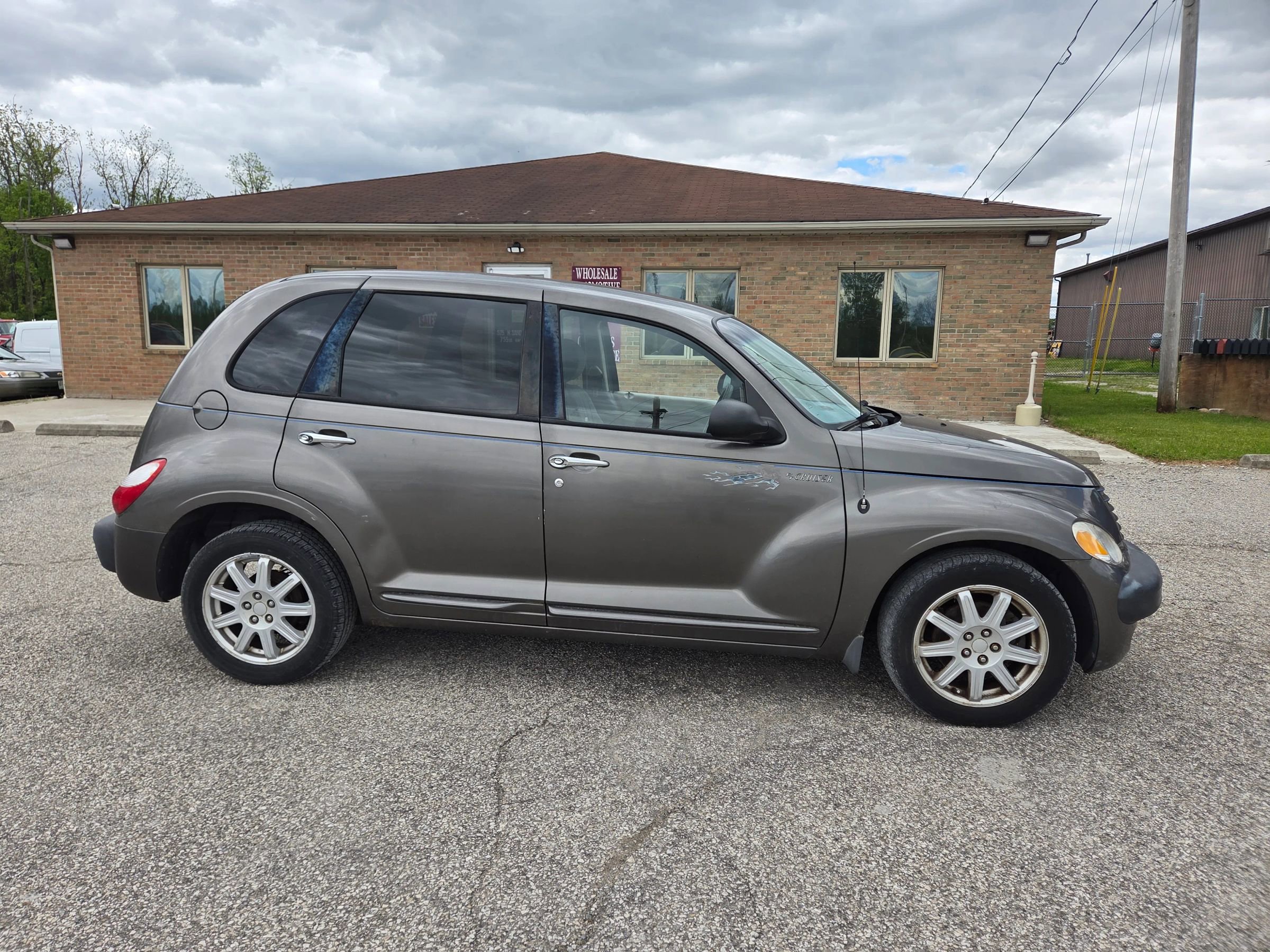 Used 2002 Chrysler PT Cruiser FWD image 4