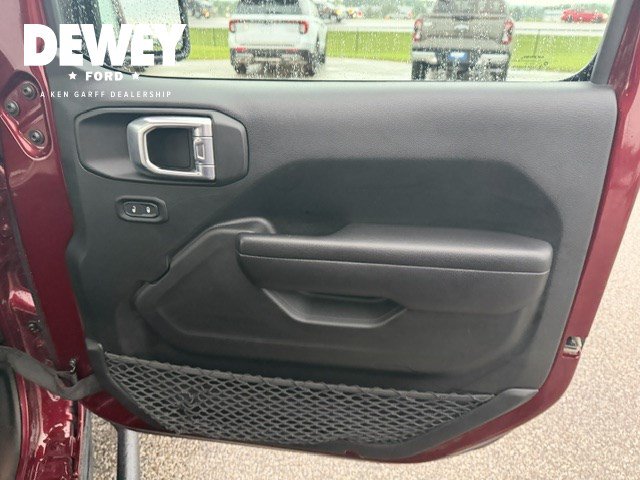 Used 2021 Jeep Wrangler Unlimited Sport AWD/4WD image 32