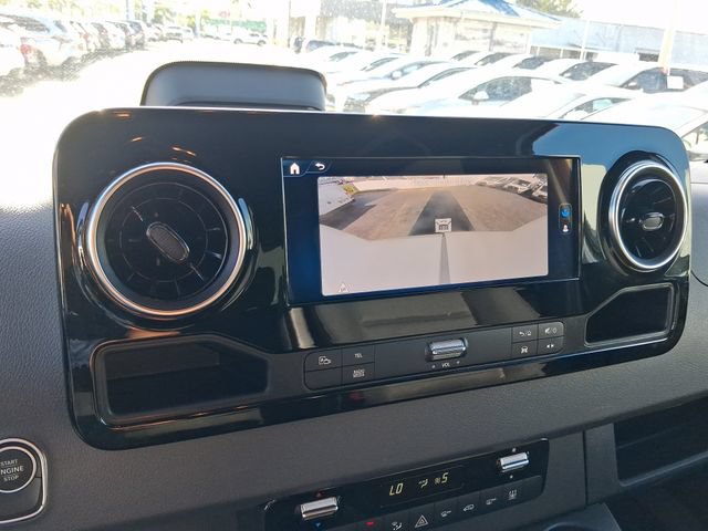 Used 2025 Mercedes-Benz Sprinter 2500 image 18