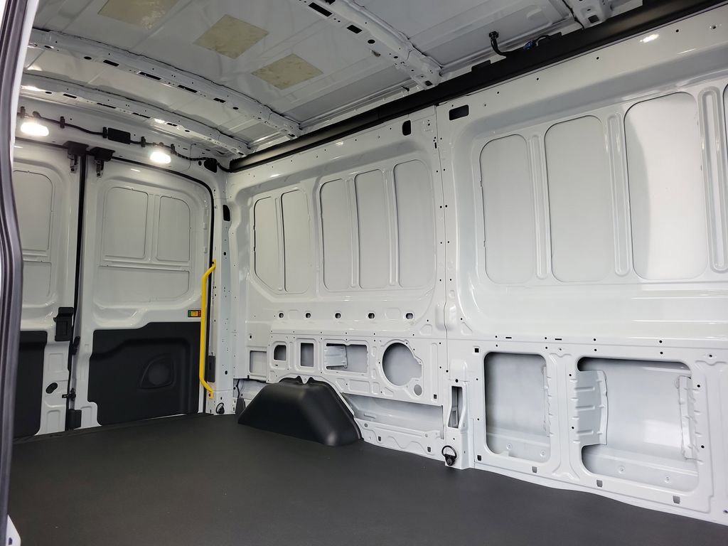 New 2026 Ford Transit 250 148 Medium Roof image 11