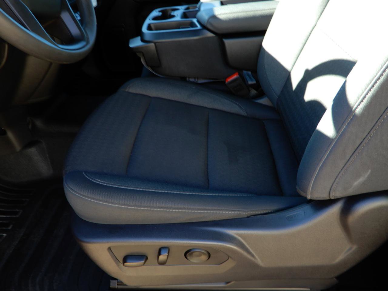 Used 2025 GMC Sierra 1500 Pro w/ Pro Value Package image 10