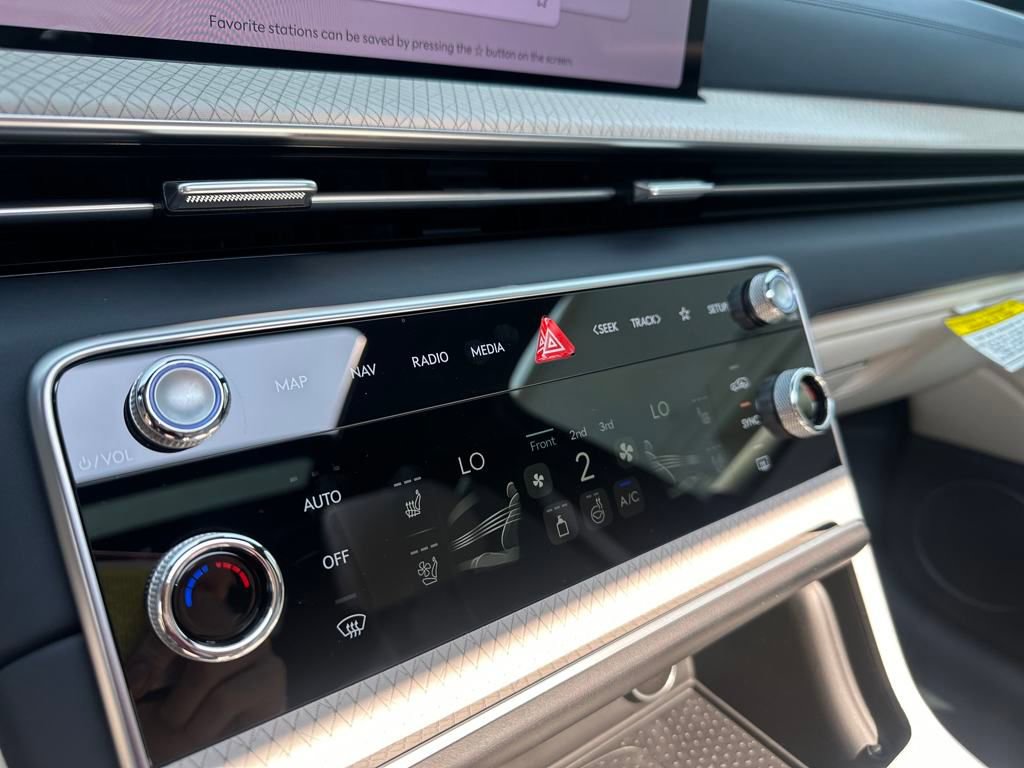 New 2026 Genesis GV80 3.5T Prestige image 9