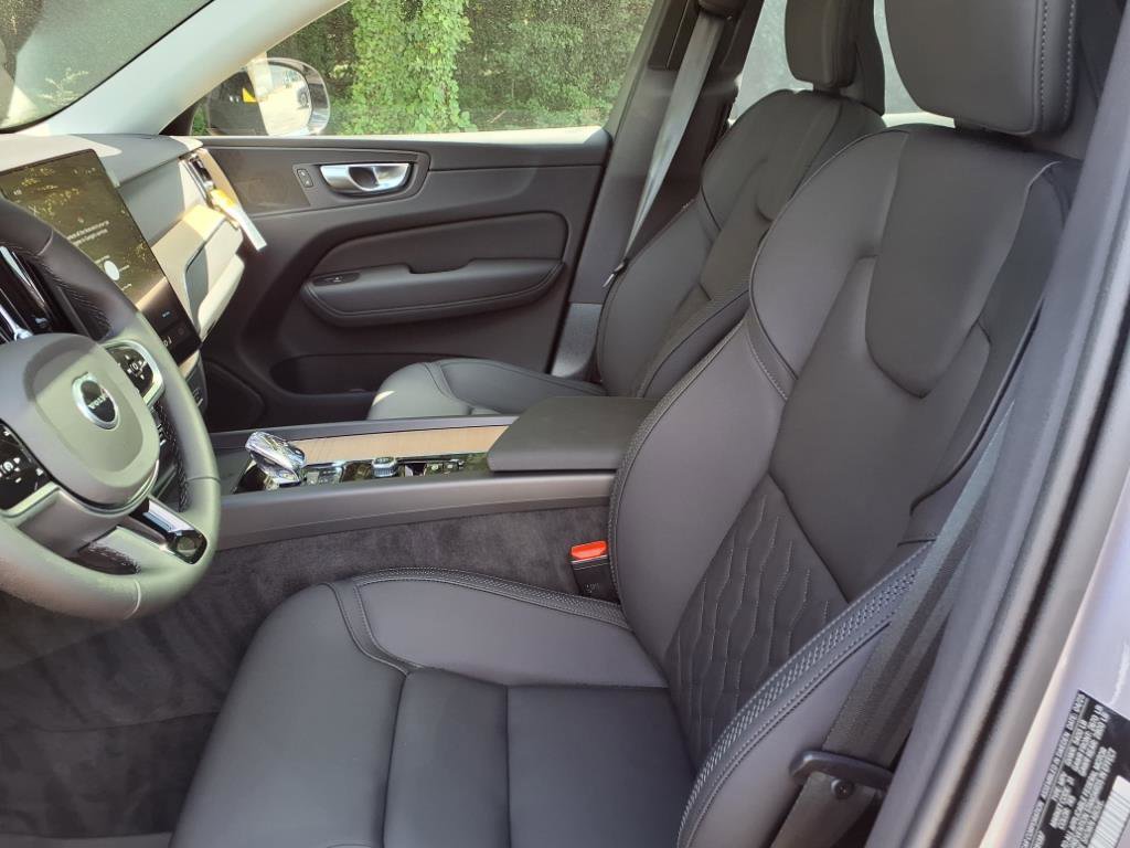 New 2026 Volvo XC60 B5 Plus w/ Protection Package Premier image 15