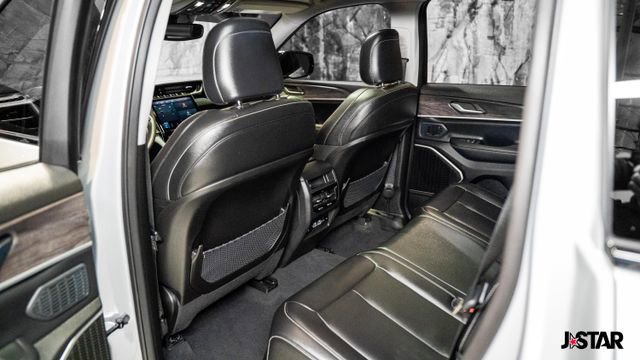Used 2024 Jeep Grand Cherokee Limited 4xe image 13