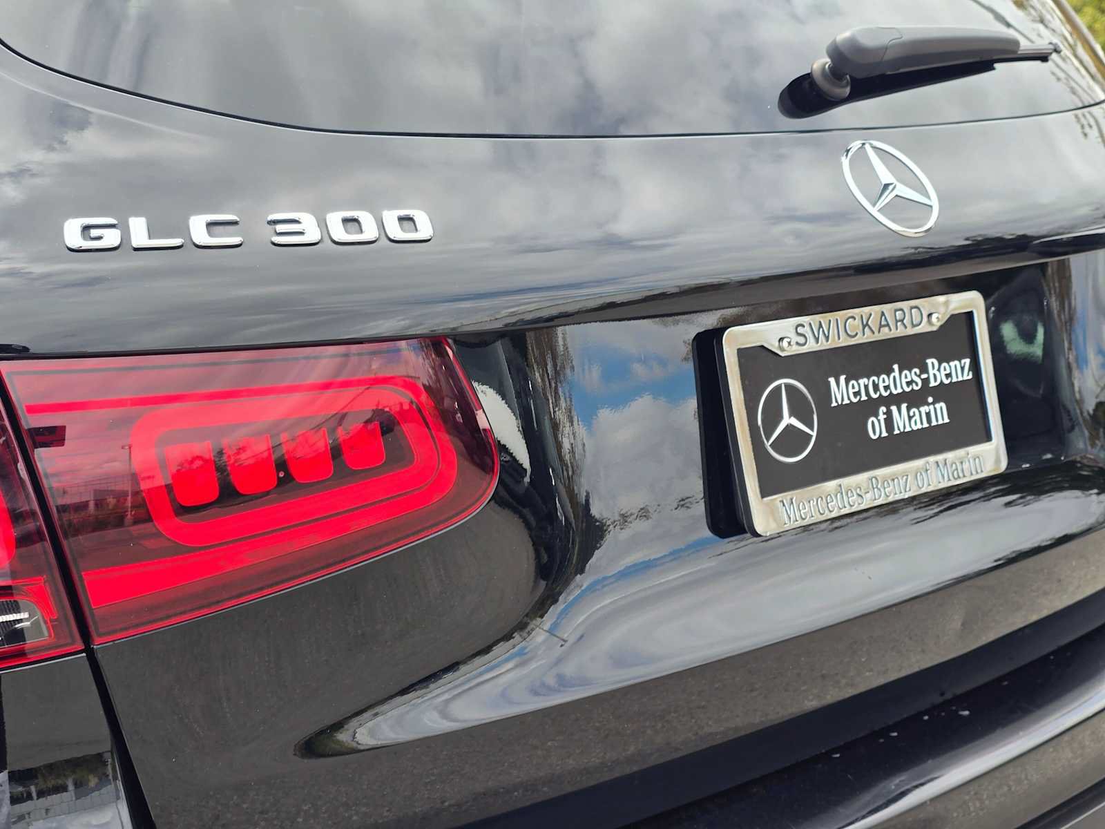 Used 2021 Mercedes-Benz GLC 300 4MATIC image 13