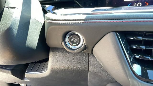Used 2025 Chevrolet Suburban RST w/ Comfort Package AWD/4WD image 18