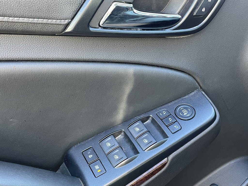 Used 2015 GMC Yukon SLT w/ Open Road Package image 7