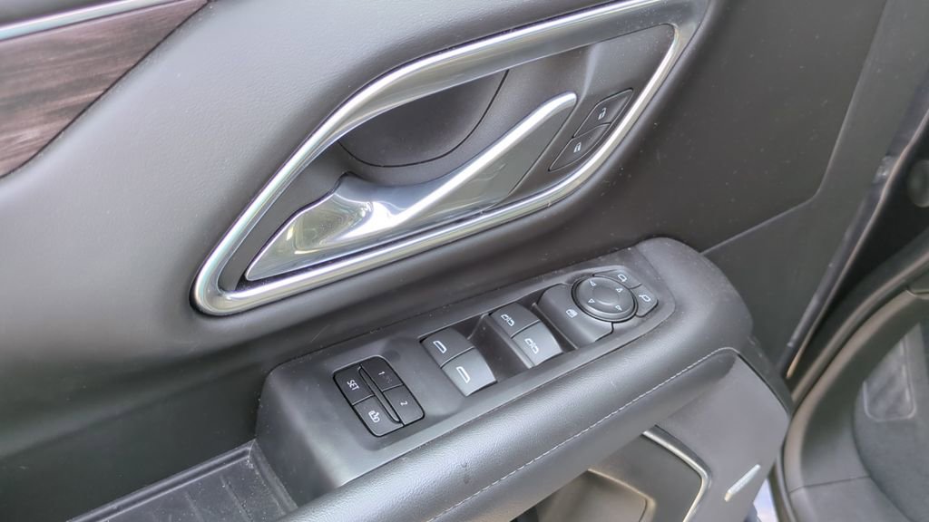 Used 2023 Chevrolet Tahoe LT image 13