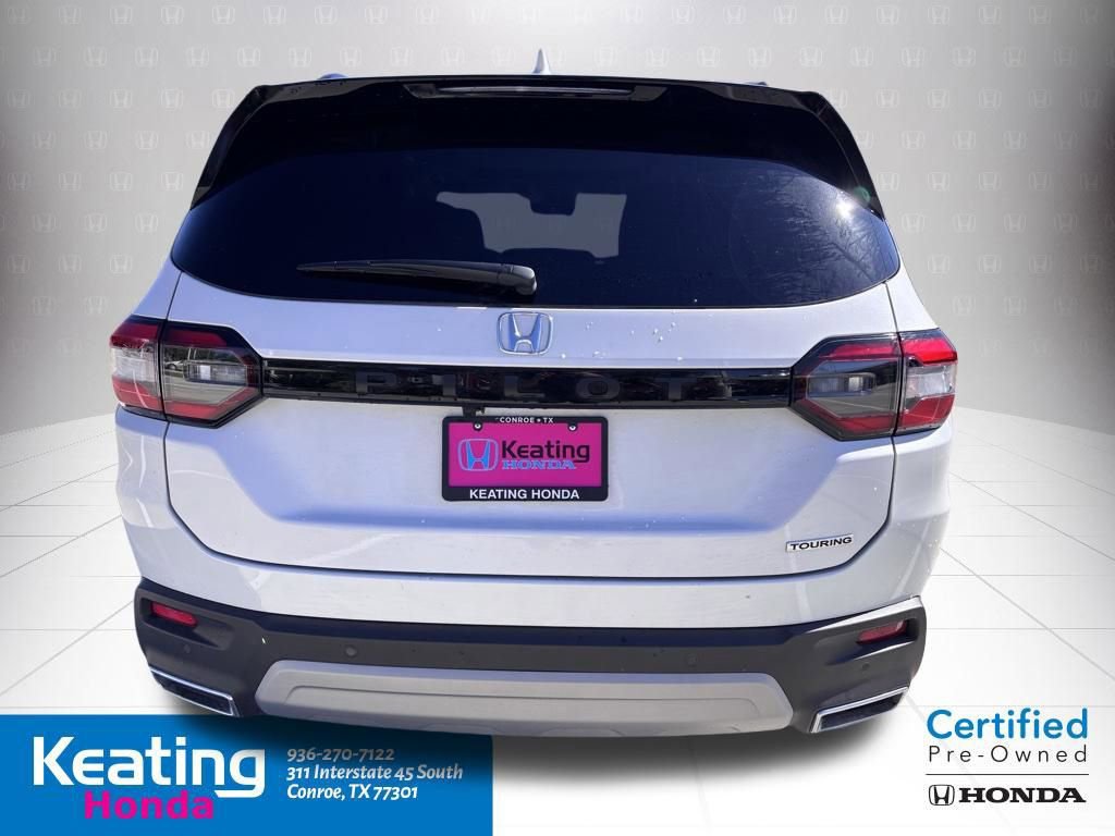 Certified 2025 Honda Pilot Touring image 8