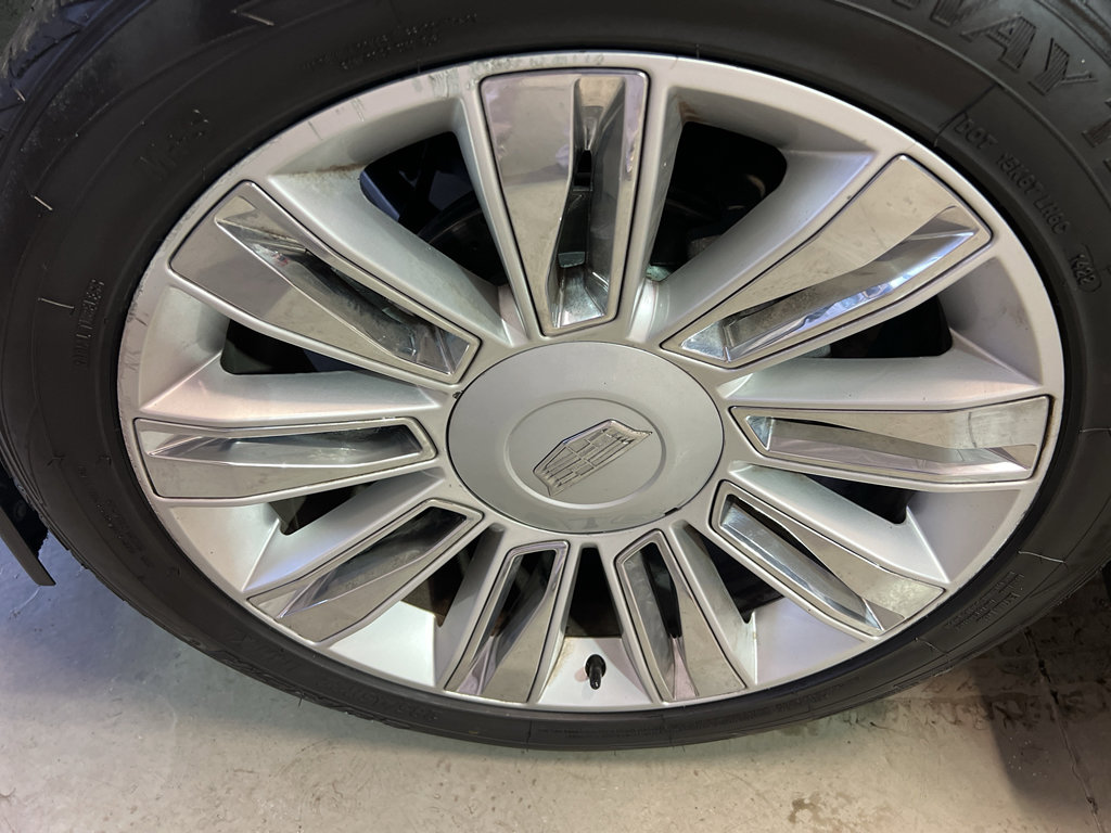 Used 2016 Cadillac Escalade Platinum AWD/4WD image 35