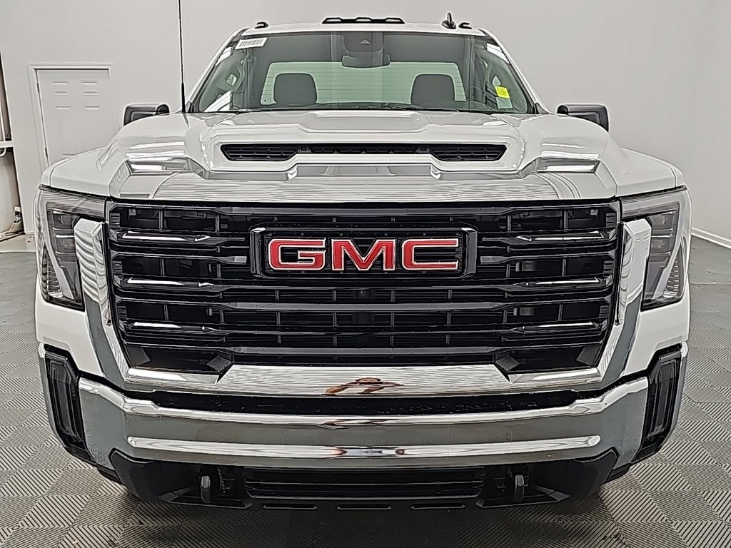 New 2025 GMC Sierra 2500 Pro image 3