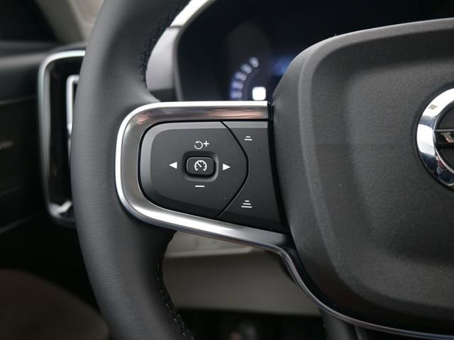 New 2026 Volvo XC40 B5 Ultra w/ Climate Package image 25