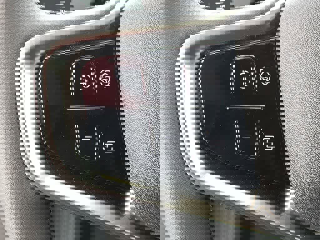 Certified 2026 Volvo EX30 Cross Country Ultra w/ Protection Package Premier image 22