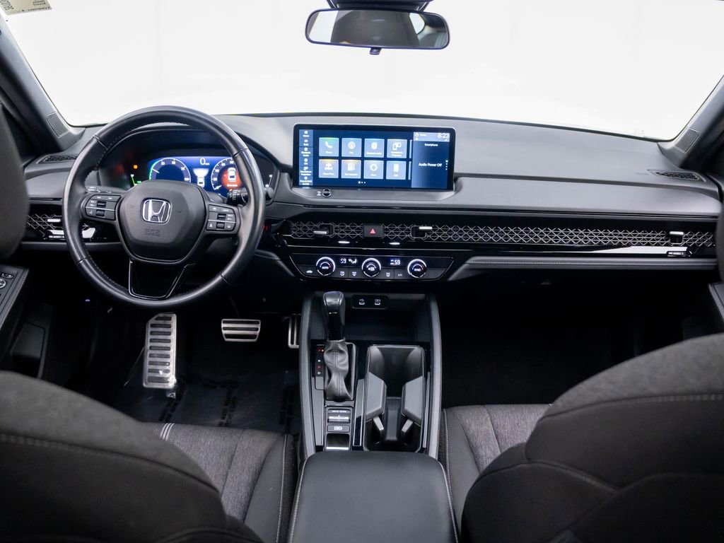 Used 2023 Honda Accord Sport image 11
