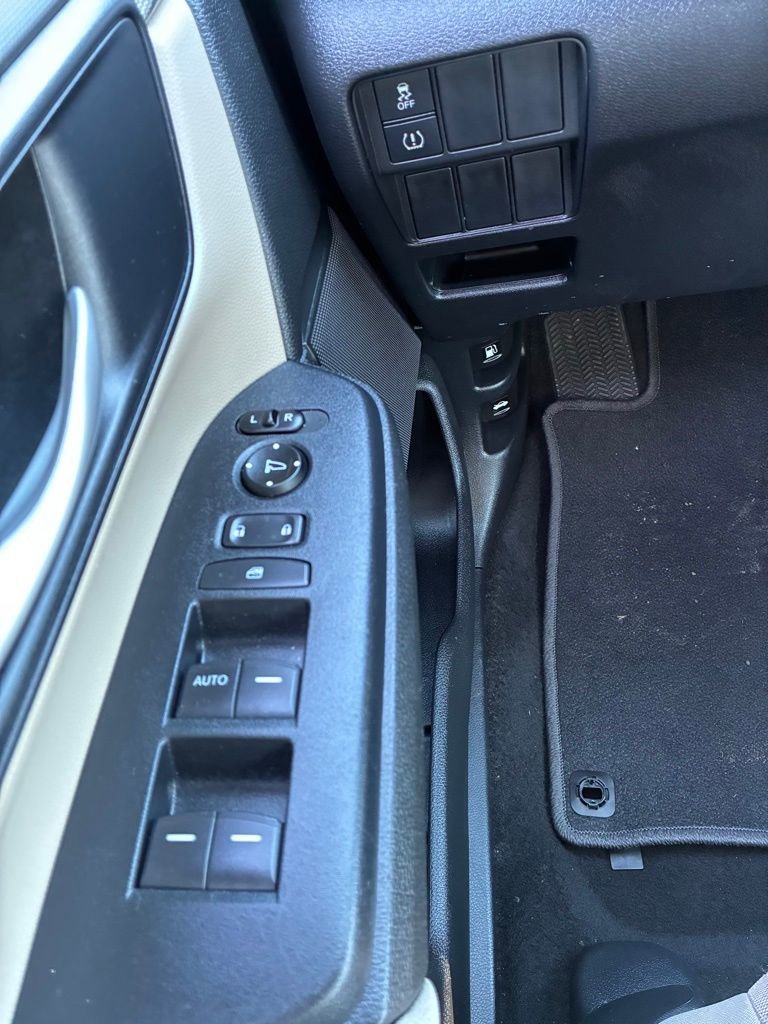 Used 2018 Honda CR-V LX image 23