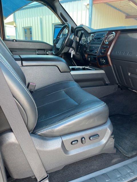 Used 2011 Ford F250 Lariat w/ Lariat Interior Pkg AWD/4WD image 10