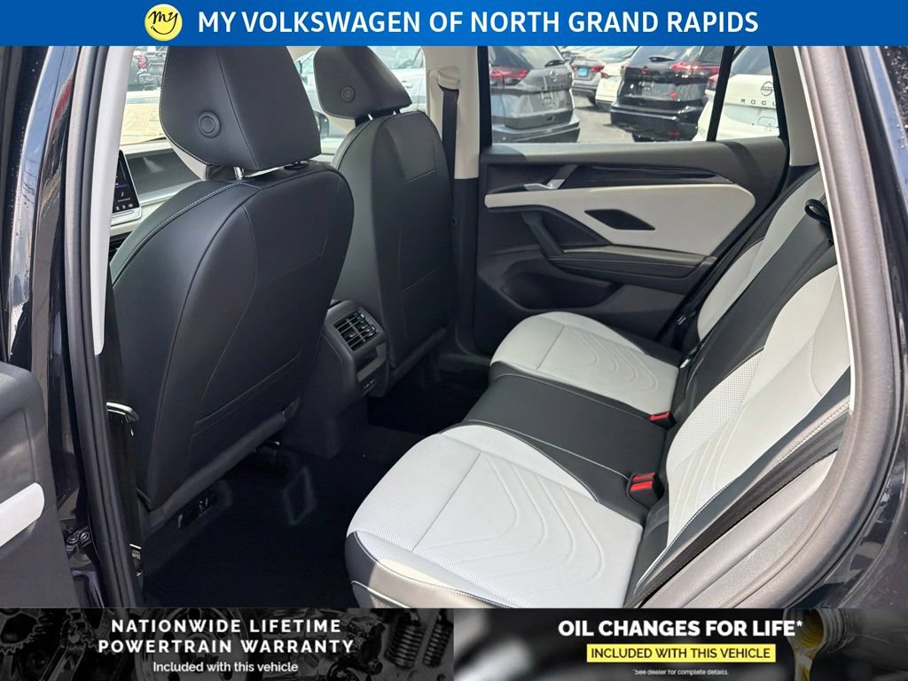 New 2026 Volkswagen Tiguan SE AWD/4WD image 18