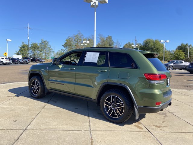 Used 2020 Jeep Grand Cherokee Trailhawk AWD/4WD image 8