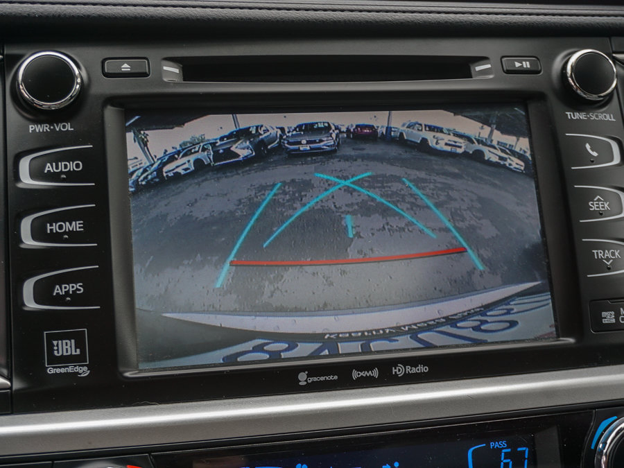 Used 2019 Toyota Highlander Limited AWD/4WD image 24