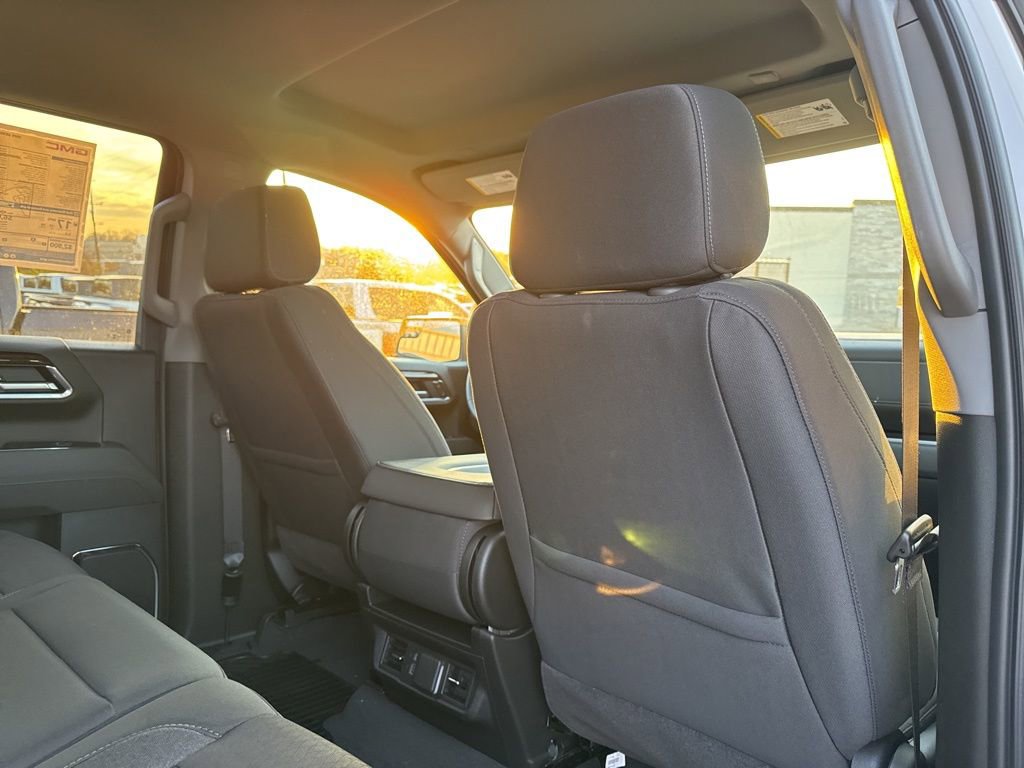 New 2026 GMC Sierra 1500 Elevation image 28
