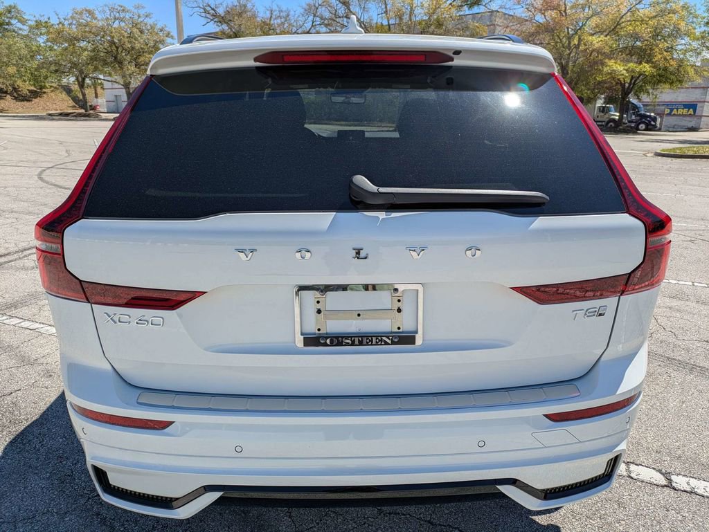 New 2026 Volvo XC60 T8 Core w/ Protection Package Premier image 5
