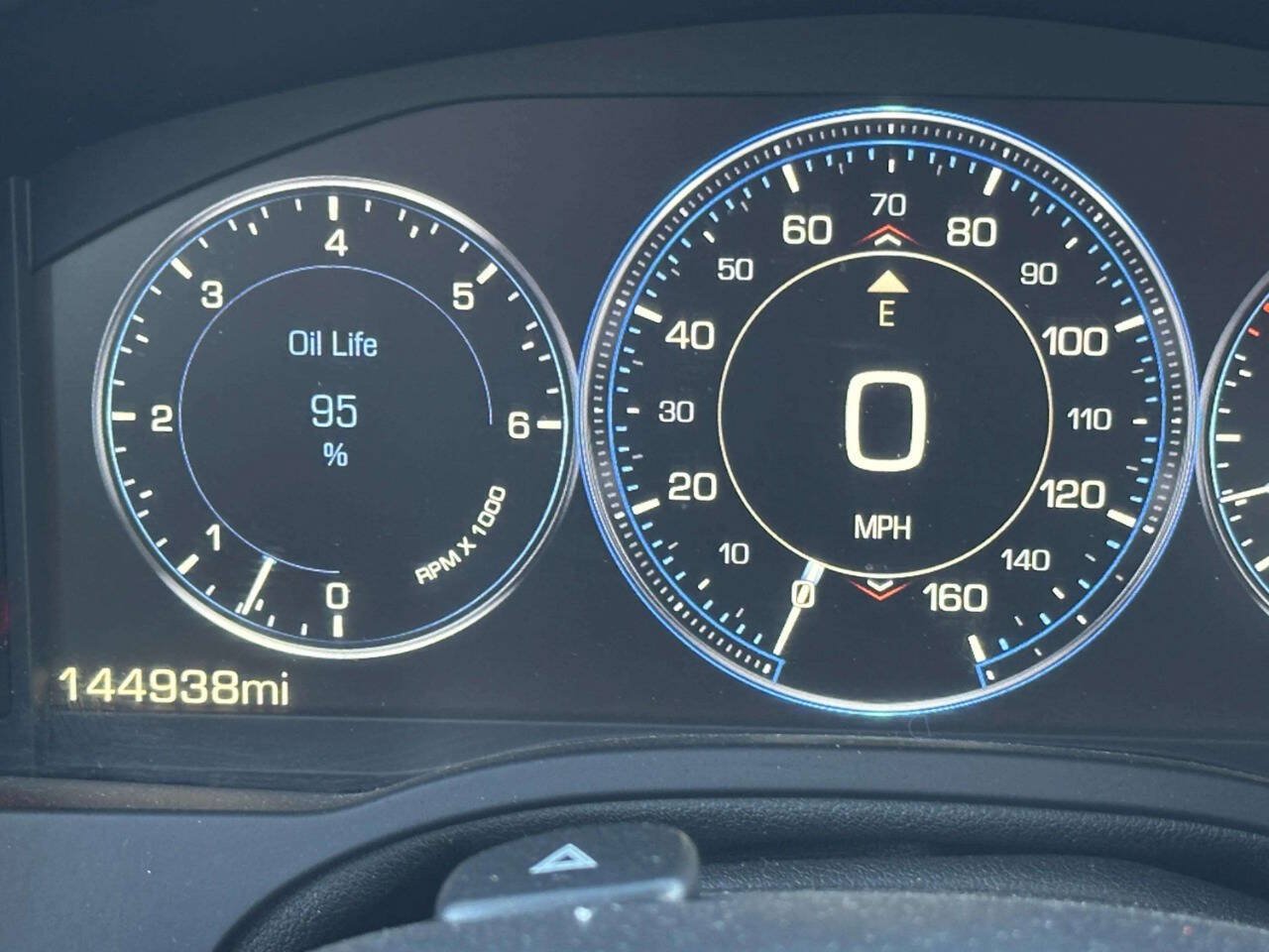 Used 2015 Cadillac Escalade Premium AWD/4WD image 35