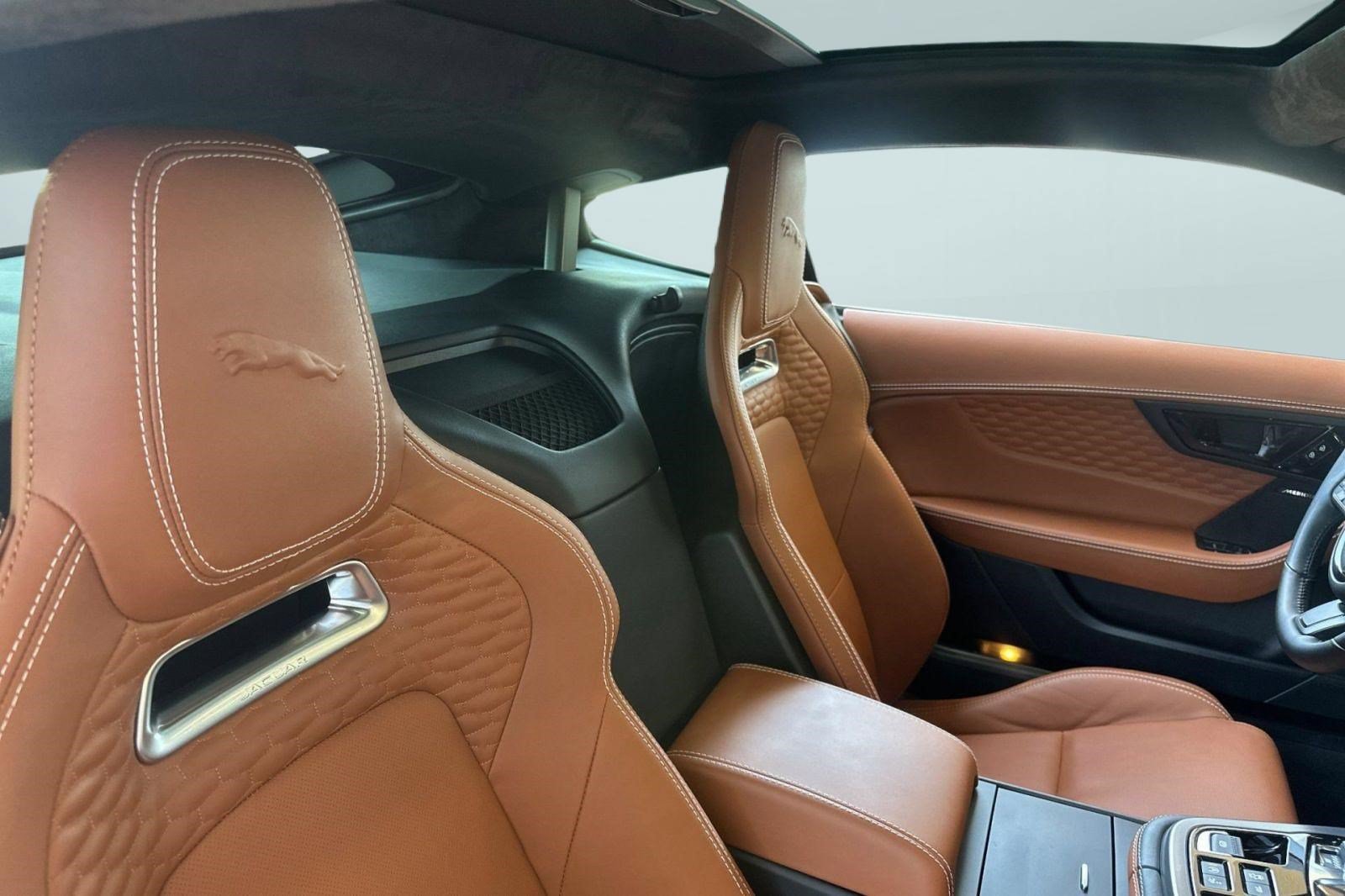 Used 2024 Jaguar F-TYPE Coupe AWD image 32