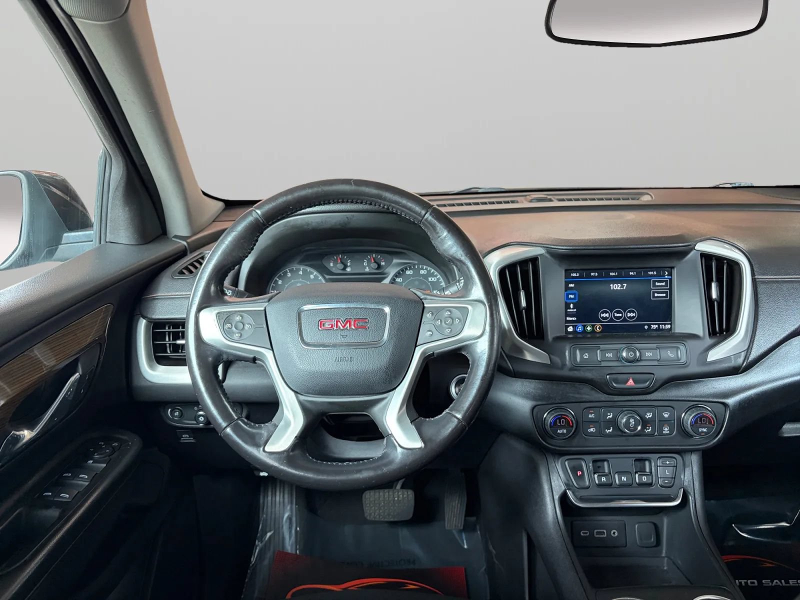 Used 2018 GMC Terrain SLE w/ Driver Convenience Package AWD/4WD image 28