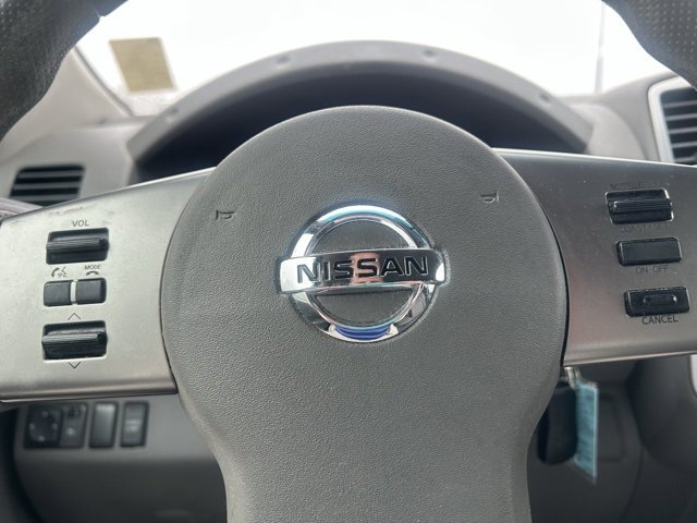 Used 2012 Nissan Frontier SV w/ SV Premium Utility Pkg image 16