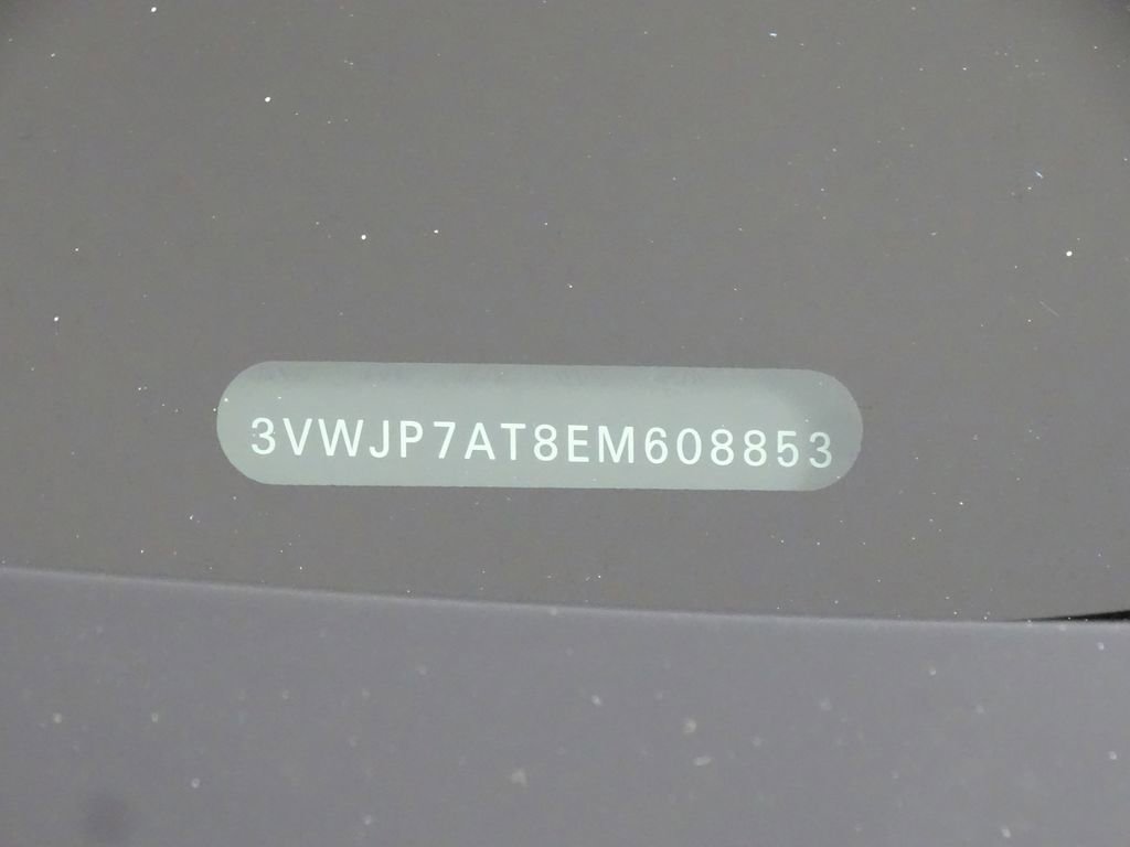 Used 2014 Volkswagen Beetle 2.5 image 17