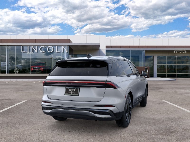 New 2026 Lincoln Nautilus Reserve w/ Jet Appearance Package AWD/4WD image 8