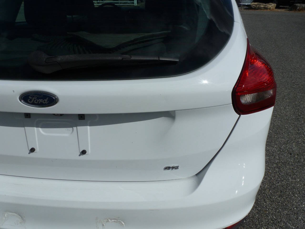 Used 2015 Ford Focus SE w/ Equipment Group 201A FWD image 8