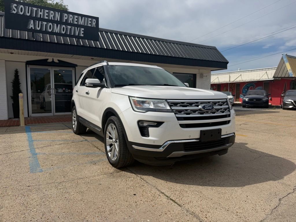 Used 2019 Ford Explorer Limited w/ Ford Safe & Smart Package FWD image 3