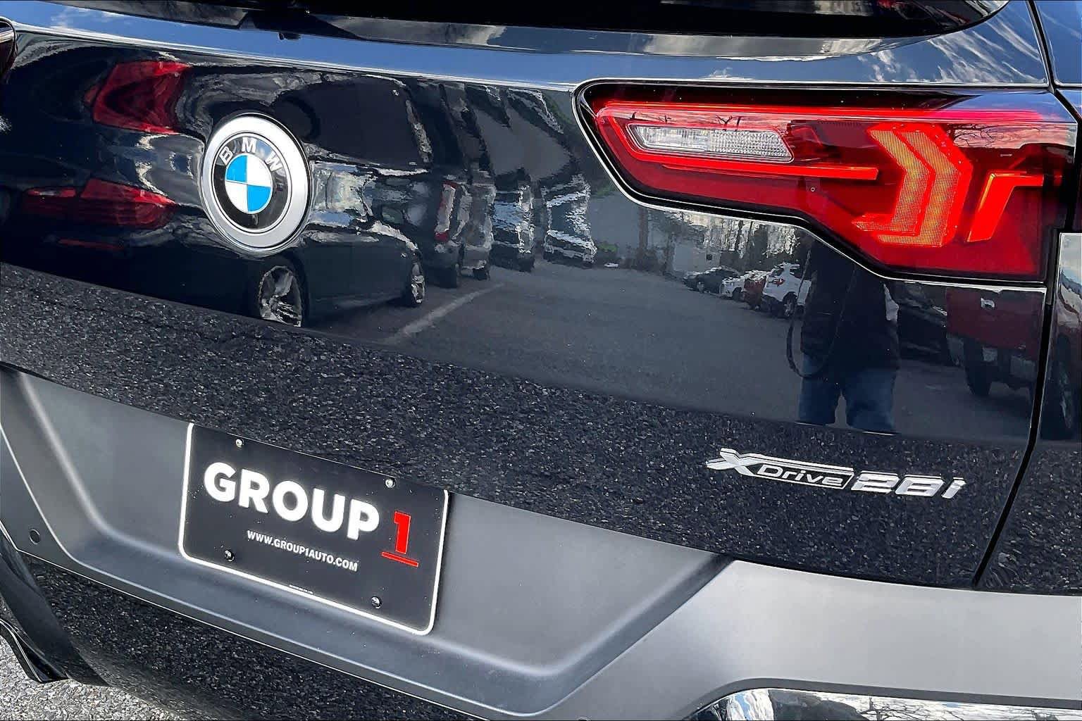 Certified 2025 BMW X2 xDrive28i image 9