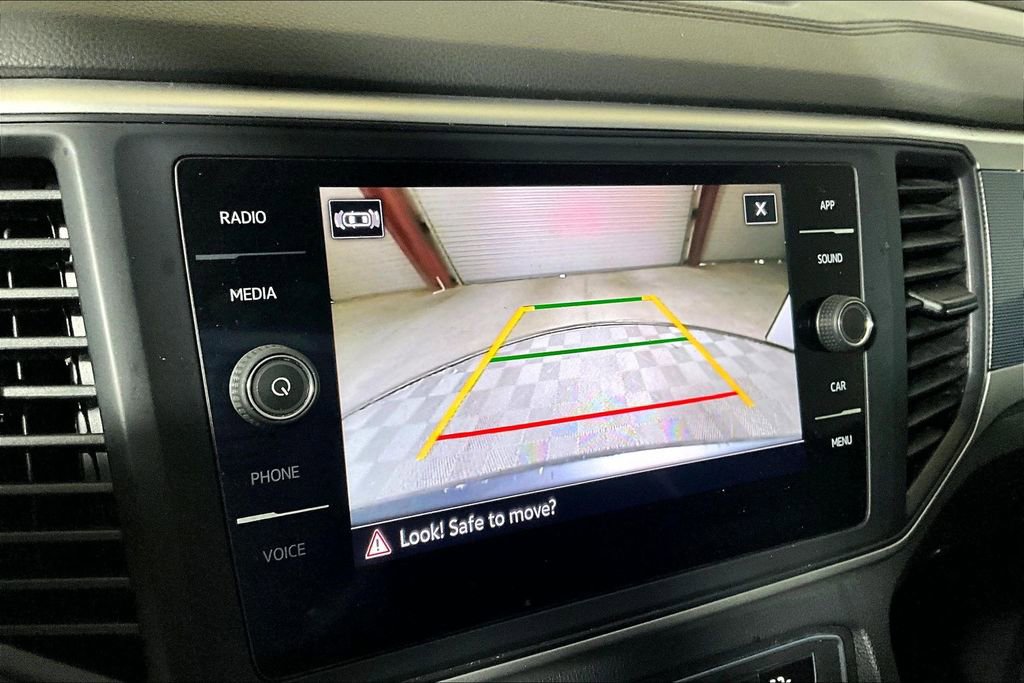 Used 2021 Volkswagen Atlas SE w/ Panoramic Sunroof Package image 17