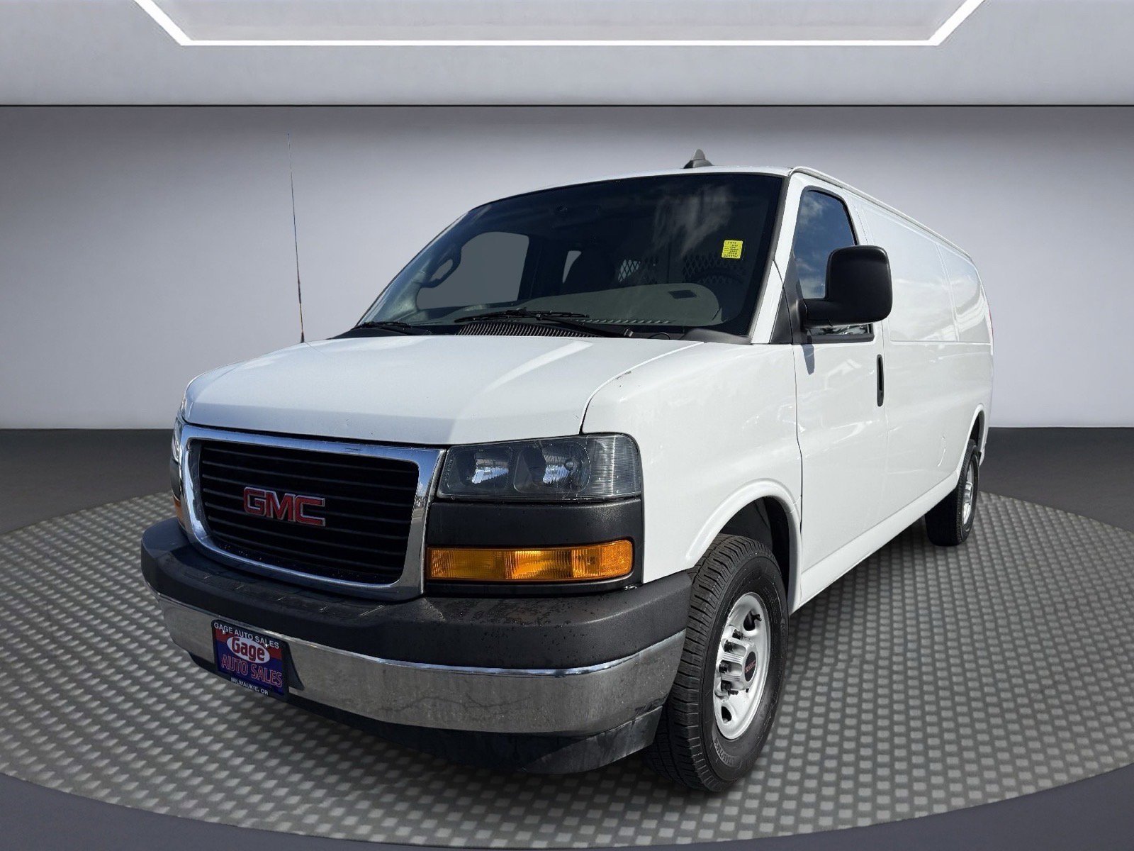 Used 2021 GMC Savana 2500 Extended w/ Driver Convenience Package image 1
