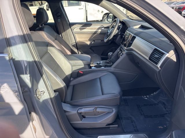 Used 2023 Volkswagen Atlas Cross Sport SE w/ Panoramic Sunroof Package image 35