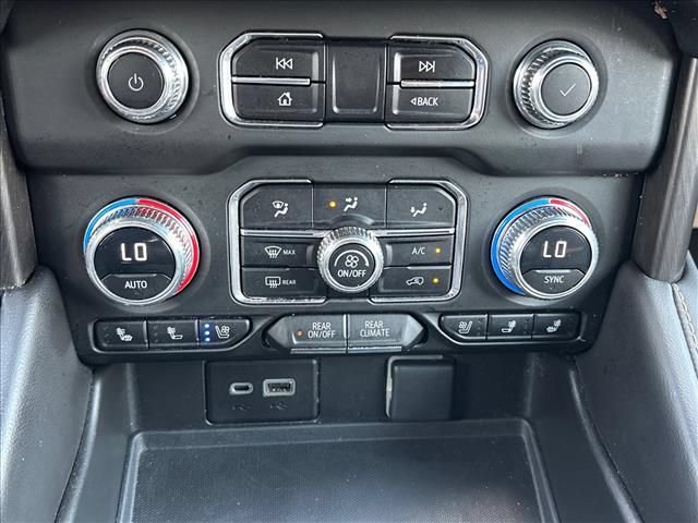 Certified 2023 GMC Yukon AT4 w/ AT4 Premium Plus Package AWD/4WD image 33