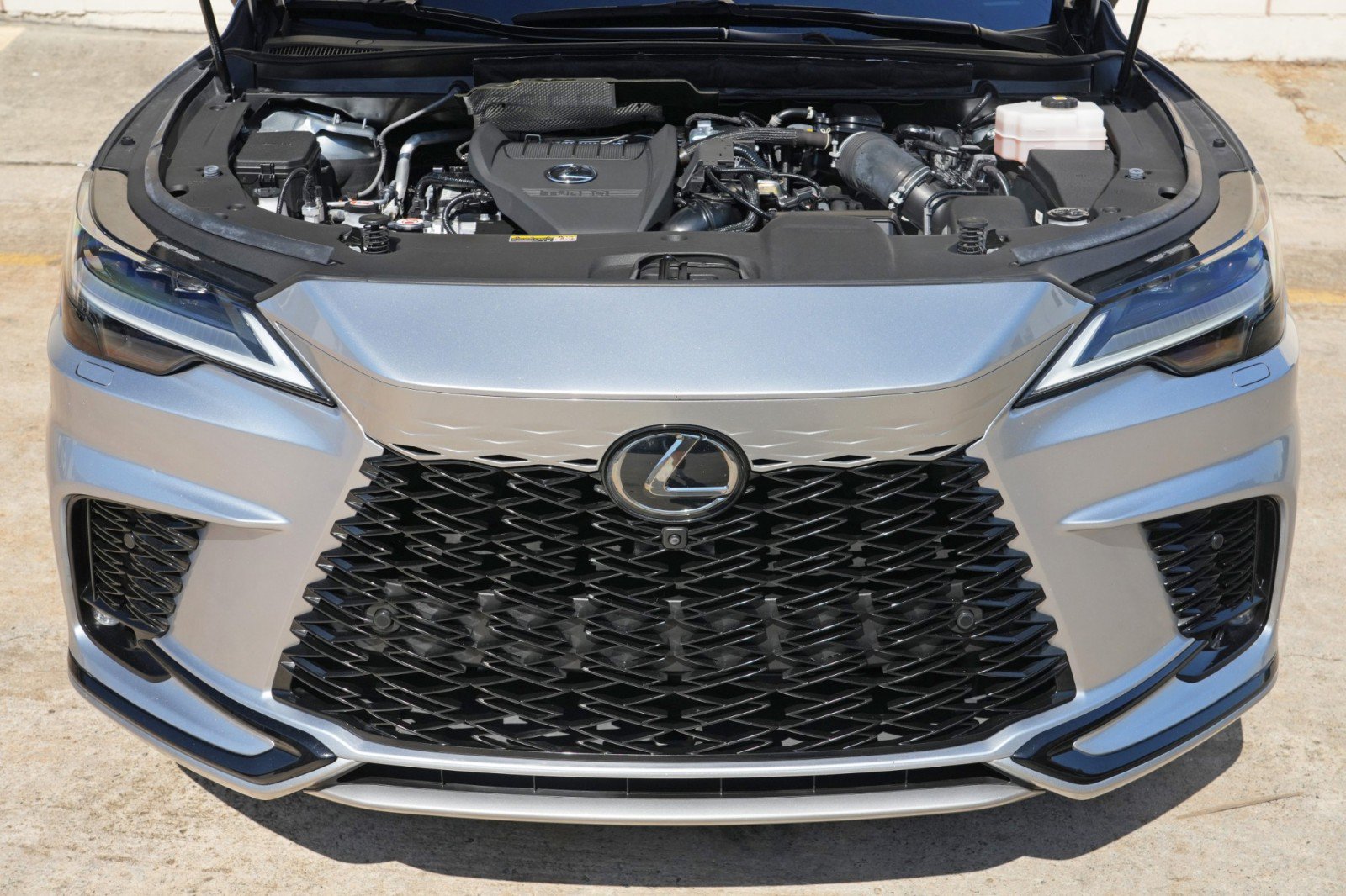 Used 2023 Lexus RX 500h F Sport w/ Cold Area Package AWD/4WD image 8