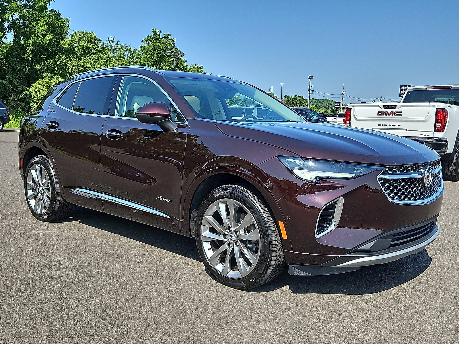 Certified 2022 Buick Envision Avenir w/ Technology Package II image 1