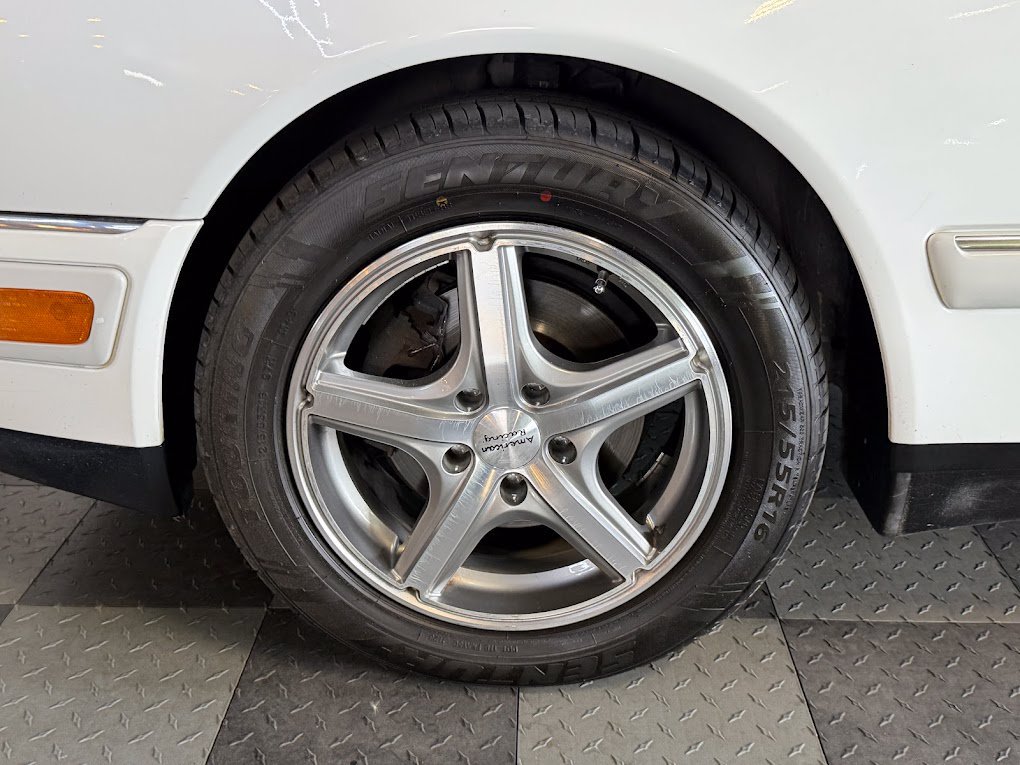 Used 1996 Mercedes-Benz E 300 Sedan image 25