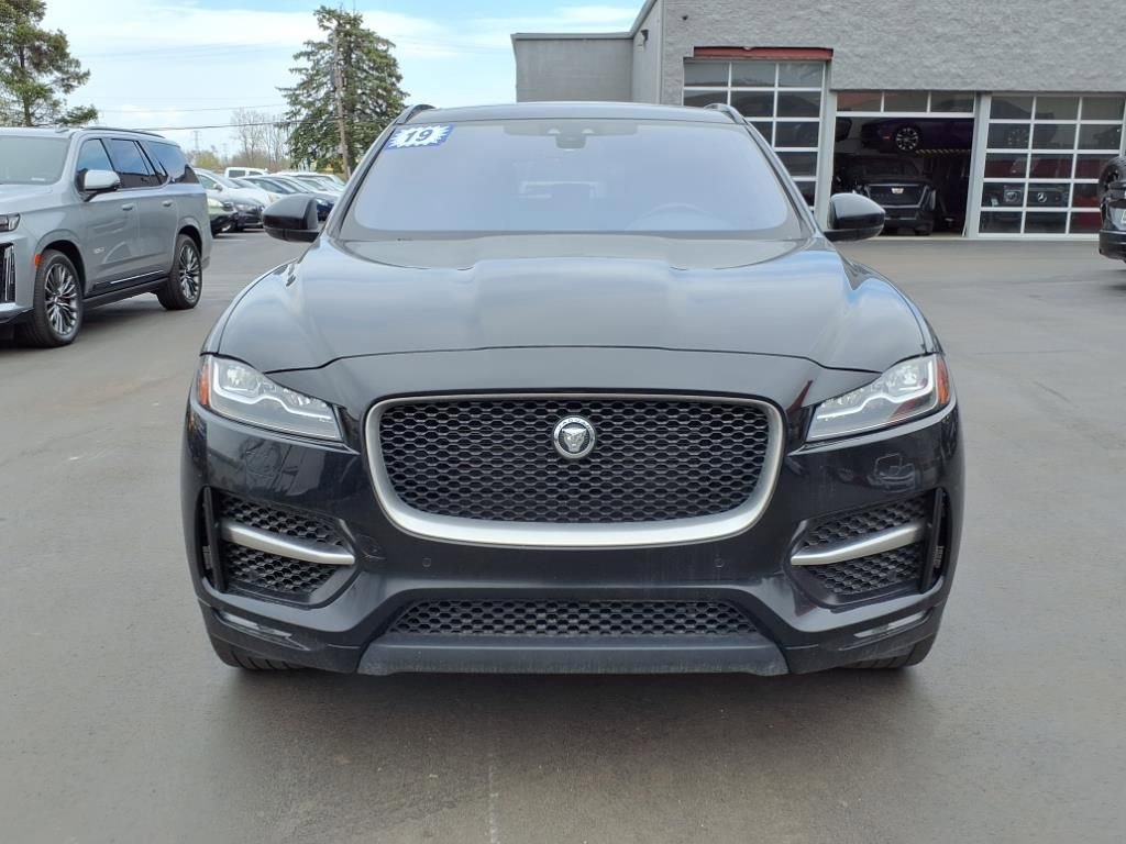 Used 2019 Jaguar F-PACE R-Sport image 8