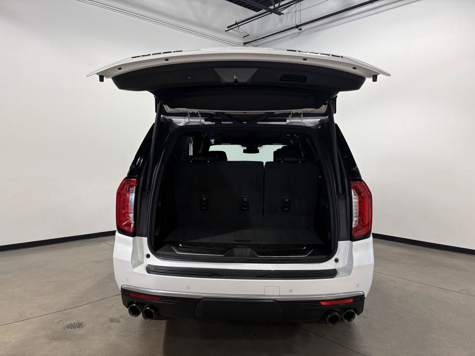 Used 2023 GMC Yukon Denali AWD/4WD image 48