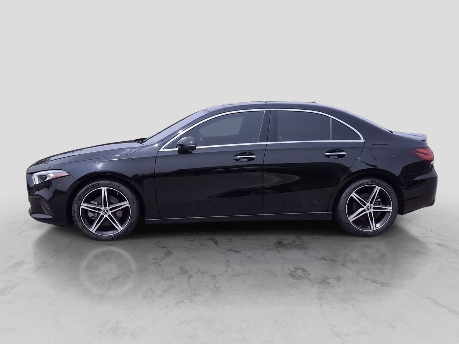 Used 2022 Mercedes-Benz A 220 4MATIC image 5